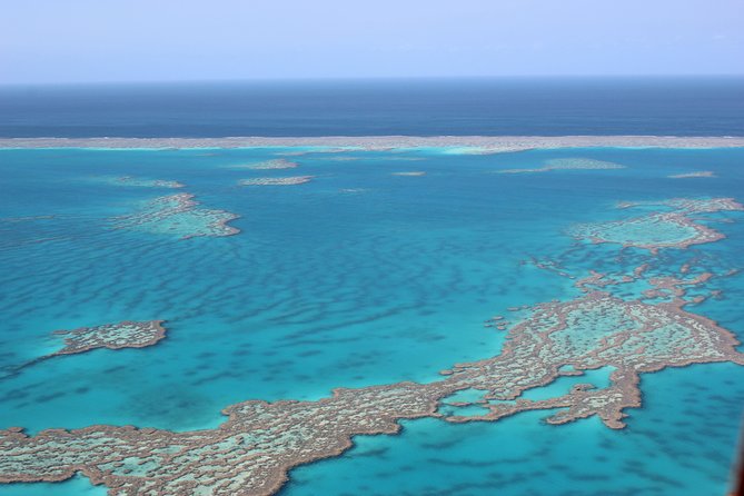 1-Hour Great Barrier Reef & Island Whitsundays Scenic Flight - Just The Basics