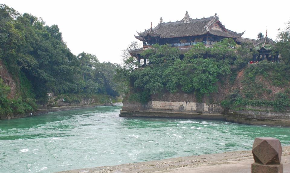 1 1 day mount qingcheng and dujiangyan irrigation system tour 1-Day Mount Qingcheng and Dujiangyan Irrigation System Tour