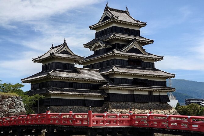 1 Day Tour From Nagano to Matsumoto Castle and Narai-Juku