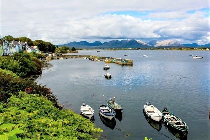 2.5 Hour Guided Sea Kayaking in Roundstone Bay