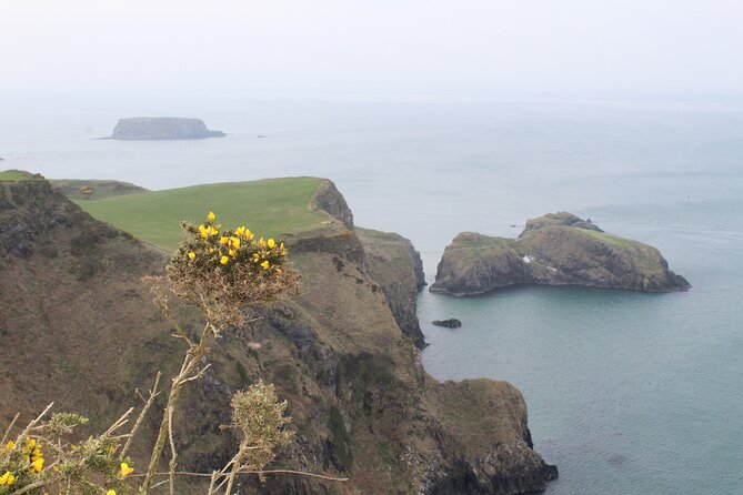 1 2 day northern ireland giants causeway private luxury car tour 2-Day Northern Ireland Giants Causeway Private Luxury Car Tour