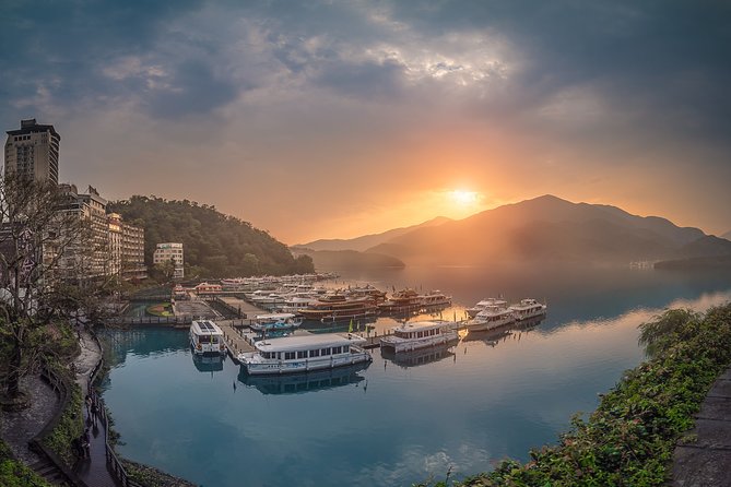 2-Day Sun Moon Lake Private Tour From Taipei With Pick up