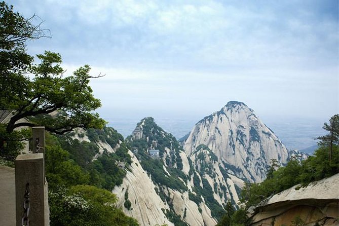 2-Day Xian Private Tour: Mount Huashan and Terracotta Warriors