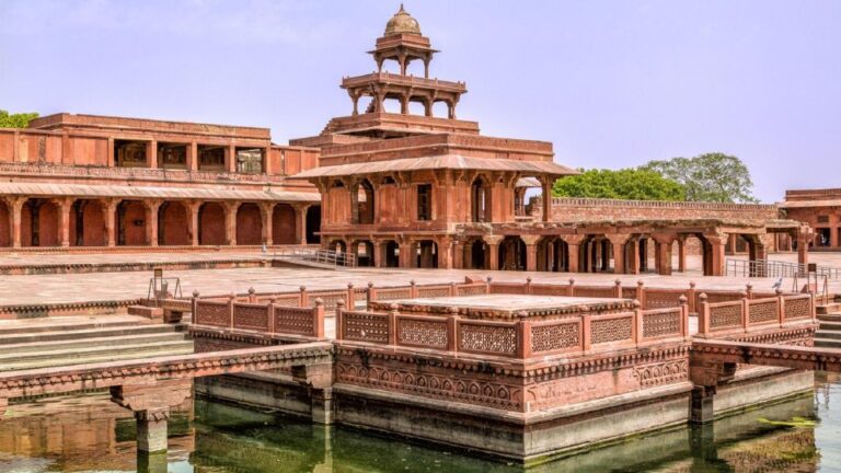 2 Days Agra Tour With Fatehpur Sikari