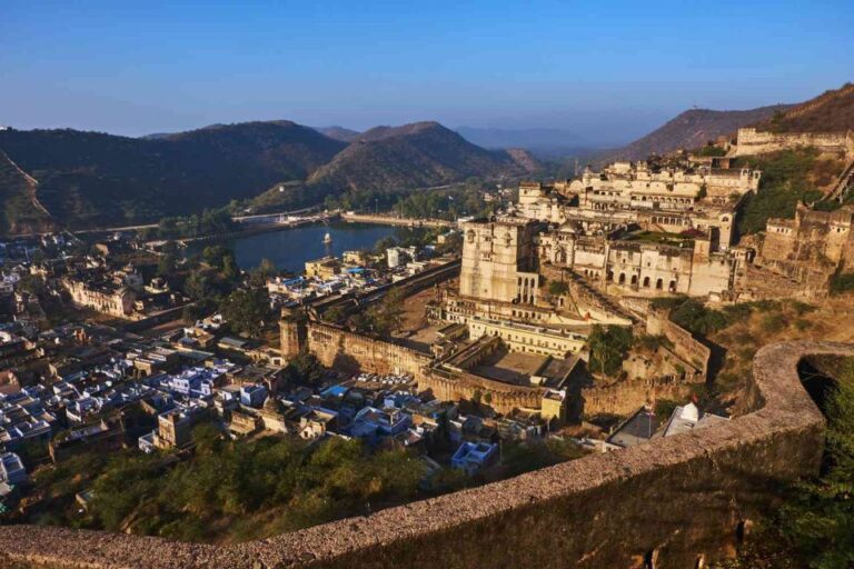 2 Days Bundi Private Tour From Jaipur With Pottery & Crafts