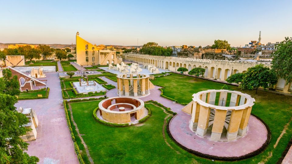2 Days Jaipur Overnight Tour From Delhi - Accessibility and Cancellation Policy