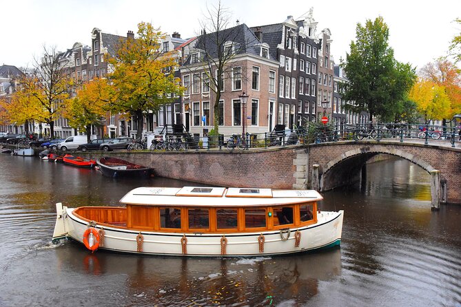 2 Hour Exclusive Canal Boat Cruise W/ Dutch Snacks & Onboard Bar