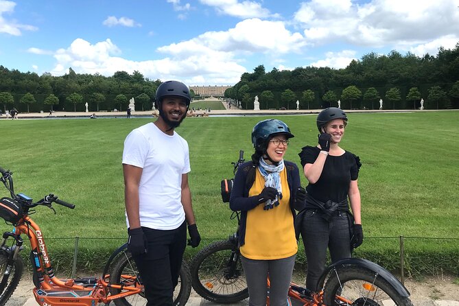2 Hours Discovery Tour of Versailles on Electric 2 Wheels