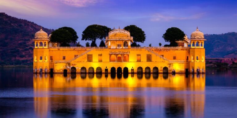 2 Nights Jaipur With Amber Fort- City Palace- Wind Palace