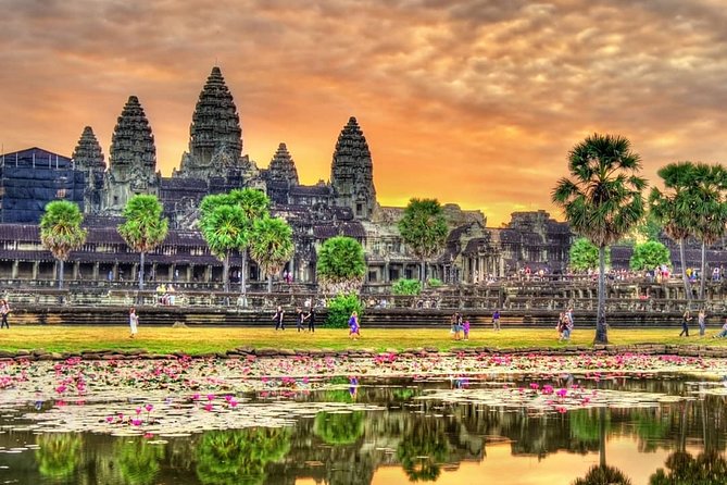 1 3 day tourunforgettable angkor temple complex banteay srei floating village 3-Day Tour(Unforgettable Angkor Temple Complex, Banteay Srei& Floating Village)