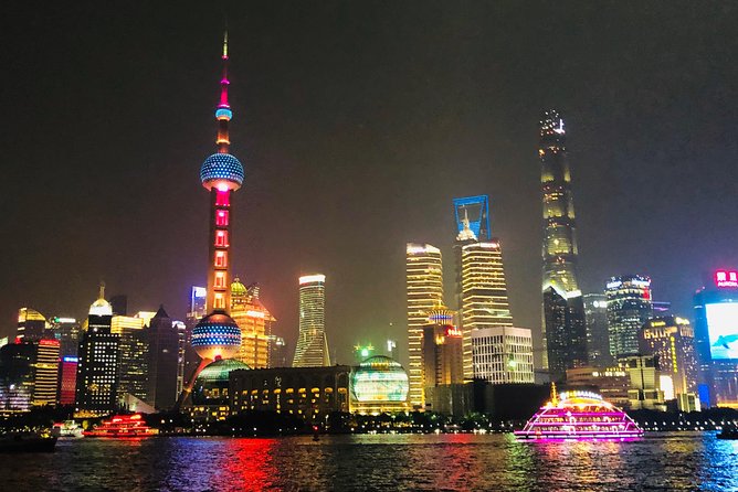 3-Hour Private Tour: The Bund and Shanghai Tower