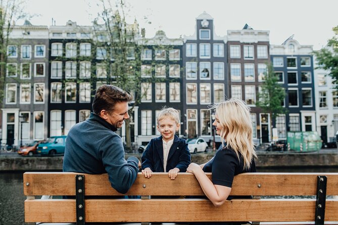 30 Minute Private Vacation Photography Session With Local Photographer in Amsterdam