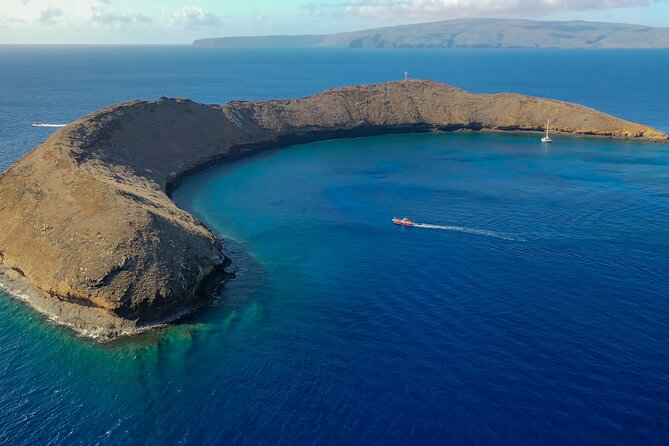 4-Hour Molokini Crater Plus Turtle Town Snorkeling Experience
