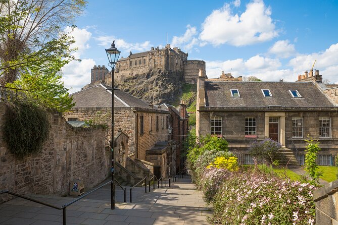 4 Hour Walking Tour Around Old Edinburghs City Wall