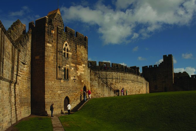 5-Day York, Lake District & Hadrians Wall Tour From Edinburgh