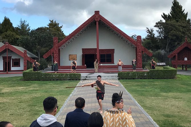 6hr Rotorua Geothermal Wonderland Tour – Departs Tauranga