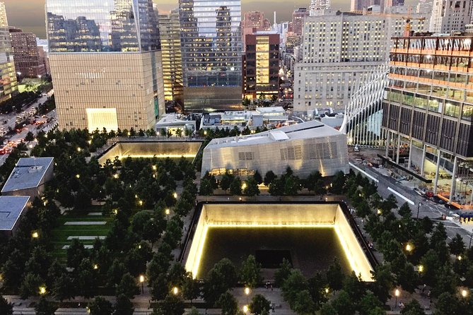 9/11 Memorial & Ground Zero Private Tour Plus Optional 9/11 Museum Entry