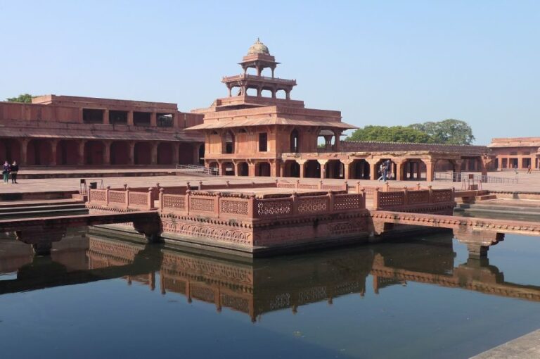 Agra : Day Tour To Taj Mahal, Agra Fort & Fatehpur Sikri