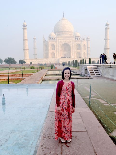 Agra Local Sightseeing With Sunrise or Same Day Experience