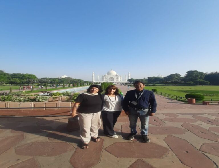 Agra: Sunrise Taj Mahal Tour With Guide
