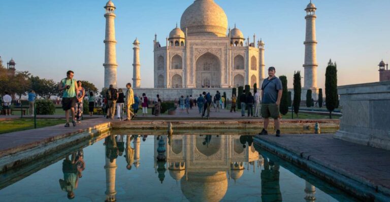 Agra: Taj Mahal Sunrise and Agra Fort Guided Day Trip