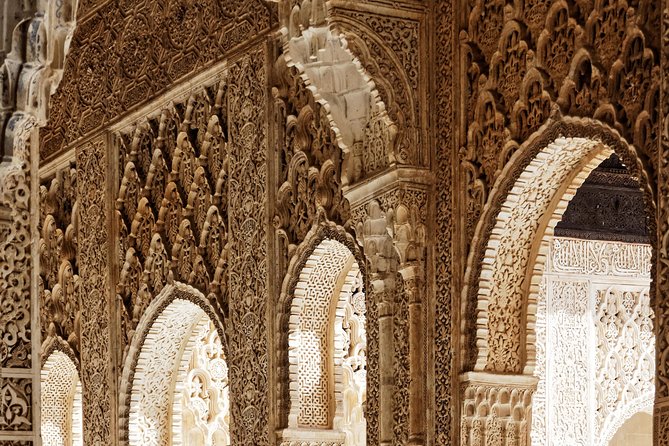 Alhambra With Nazaries Palaces Skip the Line Tour From Seville