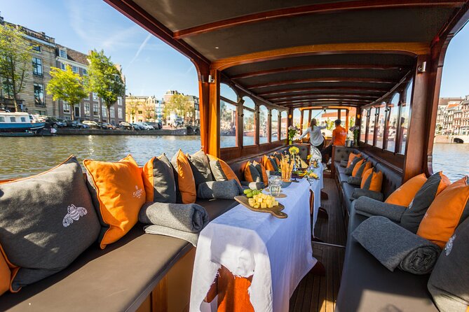 Amsterdam Canal Cruise With Cheese and Wine