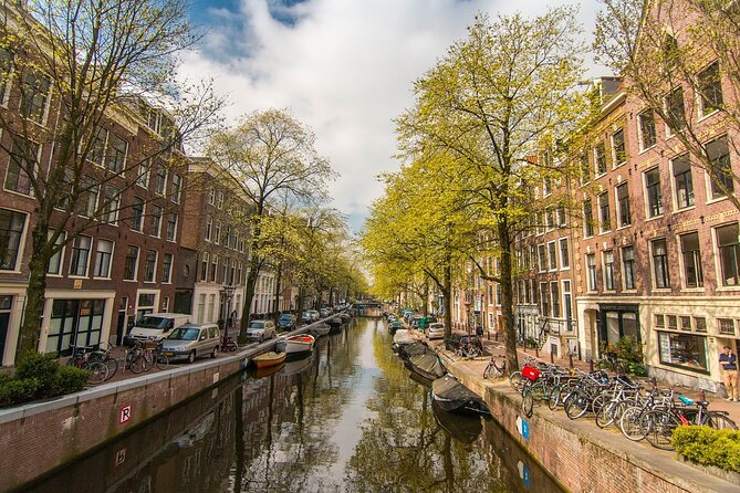 Amsterdam: City Highlights Bike Tour