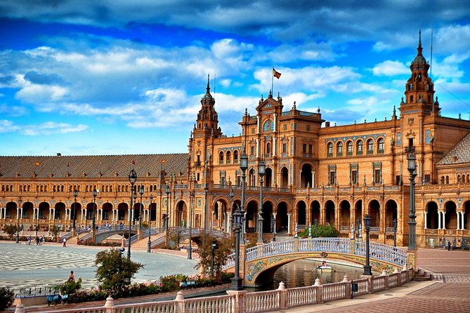 Andalusia Sightseeing Half-Day Small-Group Tour in Seville