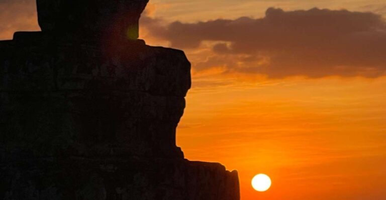 Angkor Highlights and Sunset Small-Group