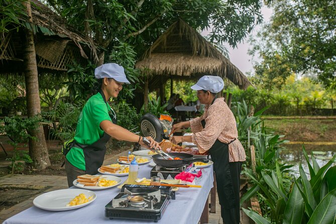 Angkor Sunrise Bike Tour With Breakfast and Lunch Included