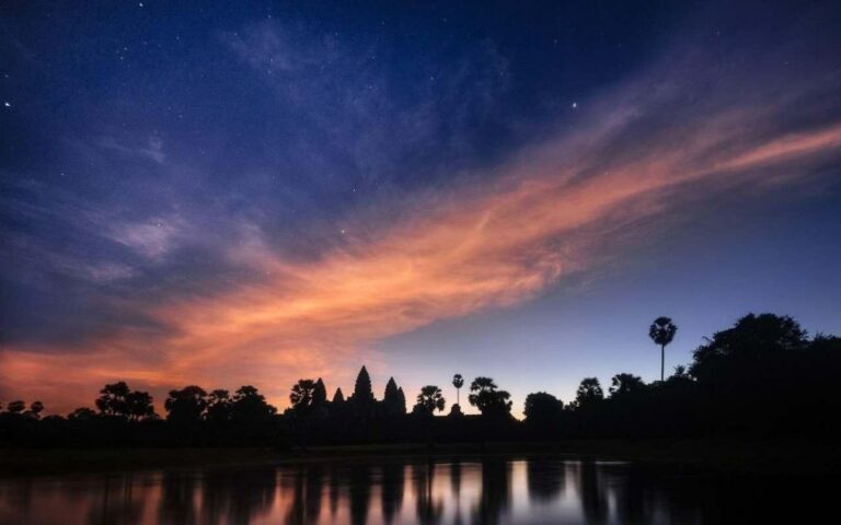 Angkor Sunrise Temple Tour With Angkor Wat, Bayon & Ta Prohm