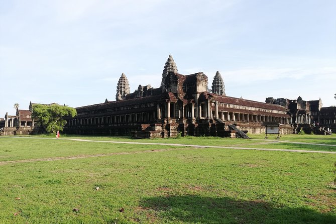 Angkor Wat Bayon Ta Prohm Temple Shared Tour