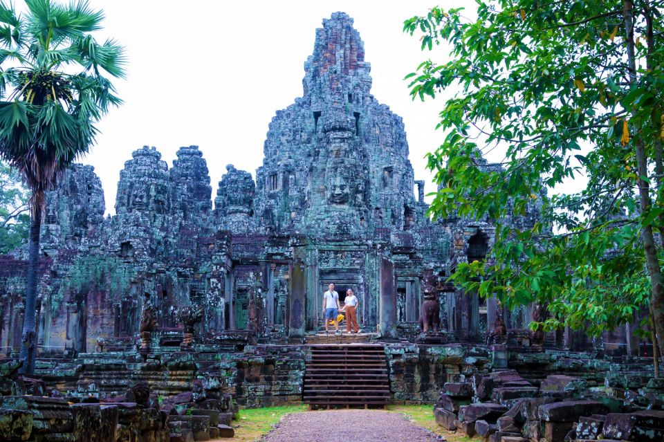 1 angkor wat sunrise ta promh banteay srei bayon day tour Angkor Wat Sunrise, Ta Promh, Banteay Srei, Bayon Day Tour
