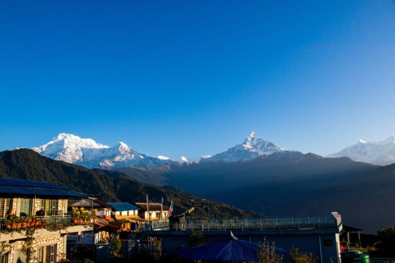 Annapurna Circuit and Tilicho Lake 17 Days Trek