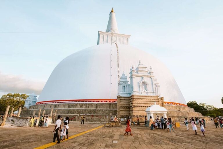 Anuradhapura Ancient City Guided Day Tour From Kandy