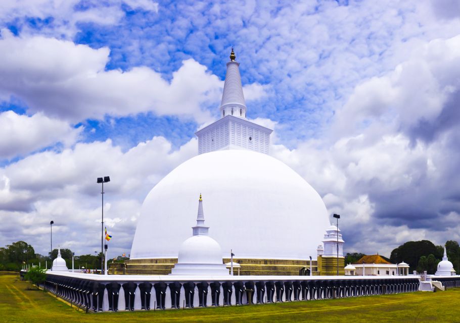 1 anuradhapura archaeological site guided tuk tuk tour Anuradhapura: Archaeological Site Guided Tuk-Tuk Tour