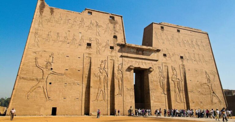 Aswan: Edfu and Kom Ombo Day Tour With Luxor Transfer
