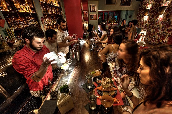 Athens by Night: Small Group Sightseeing With Drinks and Food Tasting