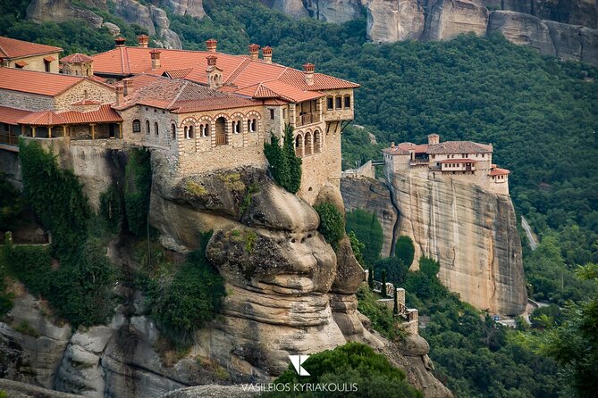 Athens Meteora Monasteries Day Trip by Lux Coach-Bus (Mar )
