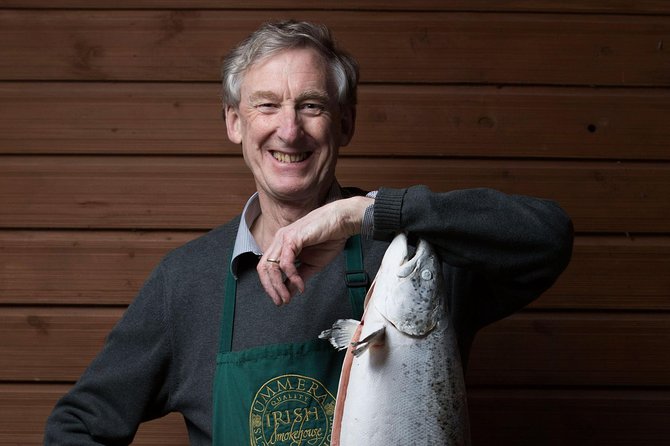Award-Winning Smoked Salmon Tasting and Private Smokehouse Tour With a Local