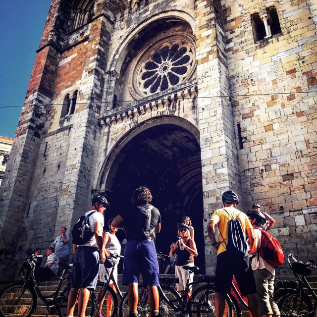 B-Side of Lisbon by E-Bike: 3-Hour Guided Tour