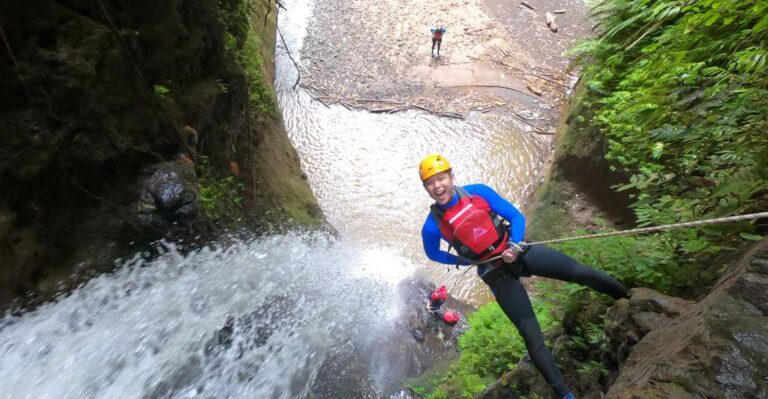 Bali: Gitgit Canyon Canyoning Trip With Breakfast and Lunch