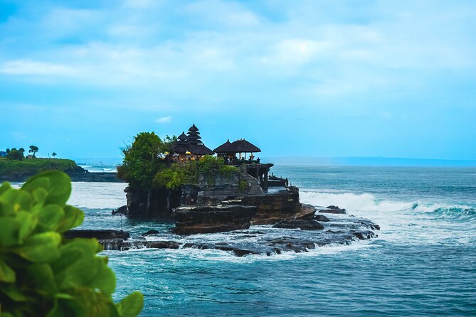 Bali Monkey Forest, Mengwi Temple, and Tanah Lot Afternoon Tour