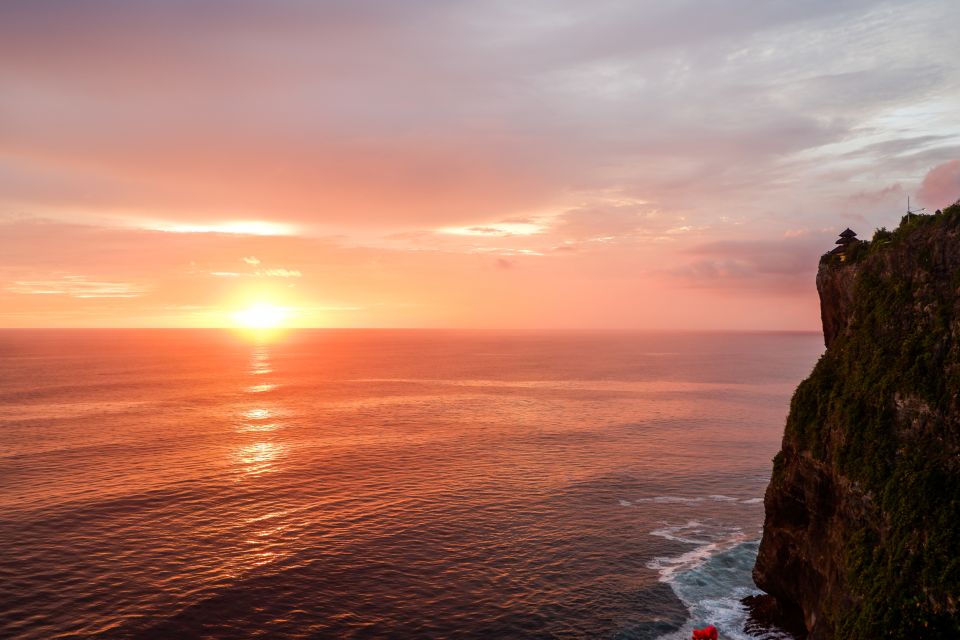 1 bali sunset uluwatu temple kecak dance and jimbaran bay Bali Sunset: Uluwatu Temple, Kecak Dance and Jimbaran Bay