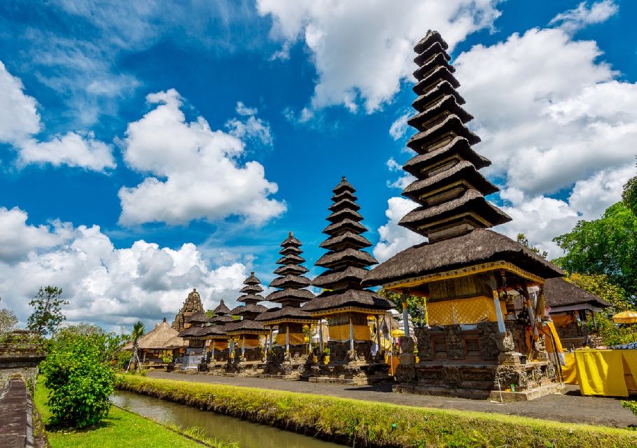 1 bali taman ayun and tanah lot temple sunset tour Bali: Taman Ayun and Tanah Lot Temple Sunset Tour