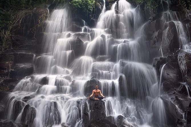 Bali Tour : Tegenungan – Tukad Cepung – Kanto Lampo – Tibumana Waterfall