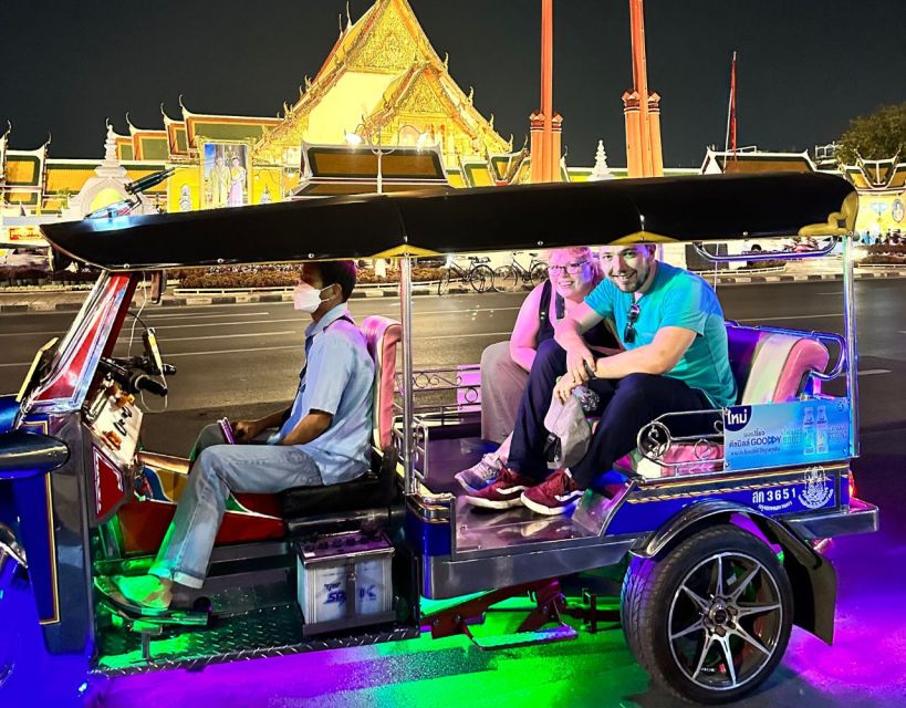 Bangkok: Old Town Food Tasting Tuk Tuk Tour at Night