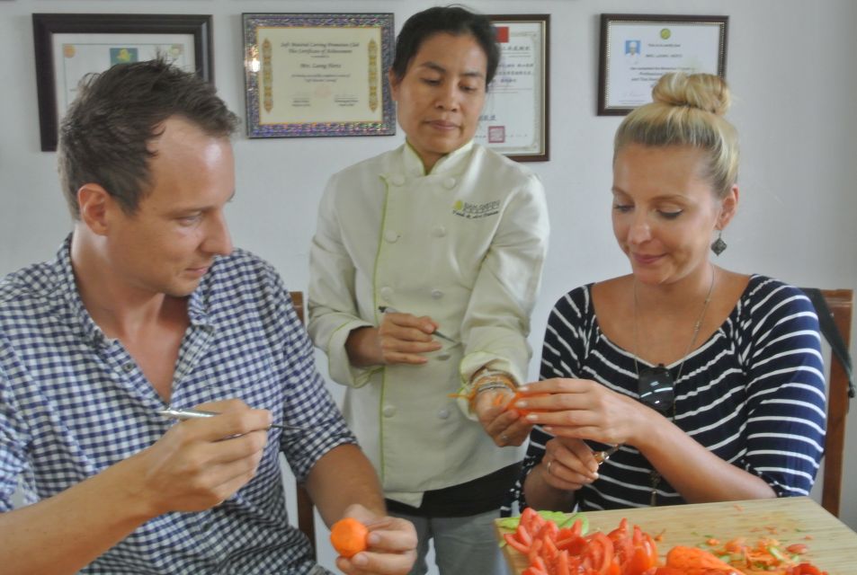 1 bangkok professional thai fruit and vegetable carving class Bangkok: Professional Thai Fruit and Vegetable Carving Class