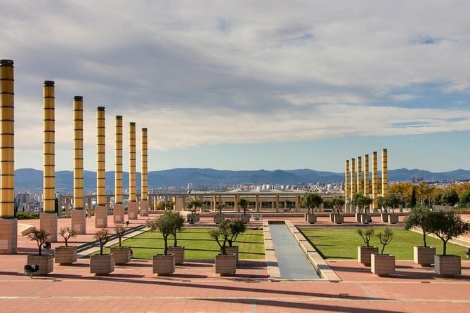 Barcelona Highlights Private Guided Tour With Hotel Pick-Up